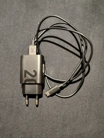 Moto G35 5G + Cargador Original - miniatura 3