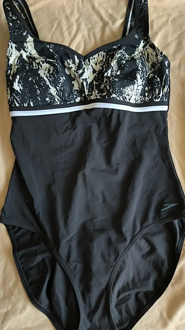 Traje de baño entero negro