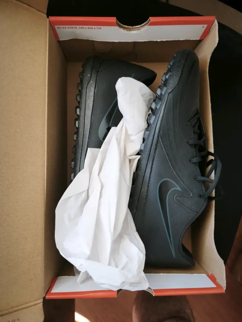 Zapatillas  Nike Phantom GX II Club TF neg - 2