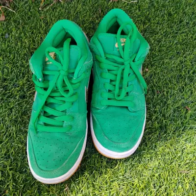Zapatillas deportivas verdes Nike para hombre - miniatura 1