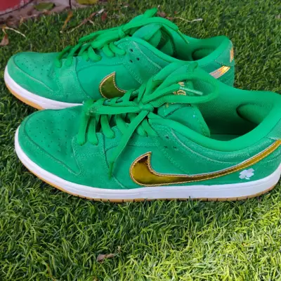 Zapatillas deportivas verdes Nike para hombre - miniatura 2
