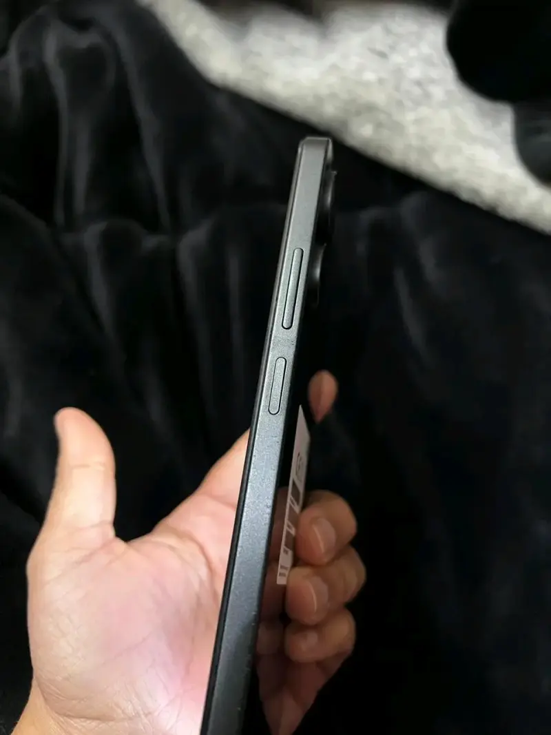 Smartphone Redmi 13C 5G como nuevo - 3