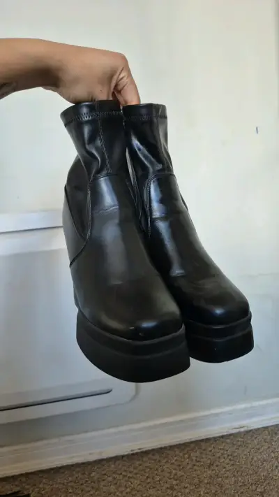 Botines de cuero negro con plataforma talla 40 - miniatura 1