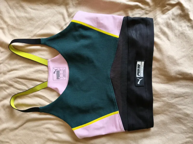 Top deportivo Puma multicolor para mujer