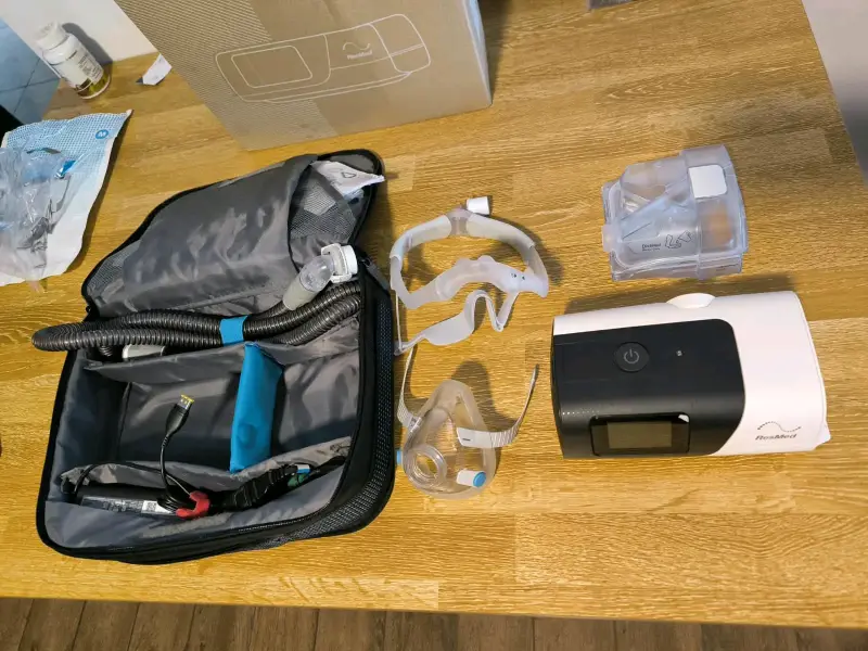 CPAP ResMed AirSense 11 con accesorios completos - 4