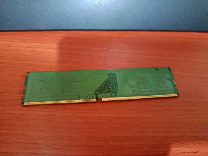 Memoria ram 4GB ddr4 2400 mhz - 3