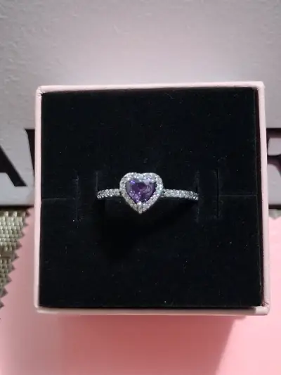 Anillo de plata con corazón de cristal Pandora - miniatura 3