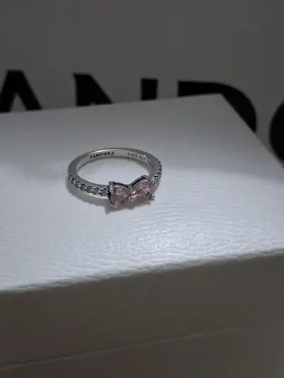 Anillo de plata con corazón de cristal Pandora - miniatura 6