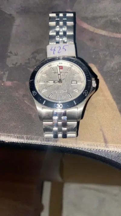Reloj suizo de acero inoxidable - miniatura 2