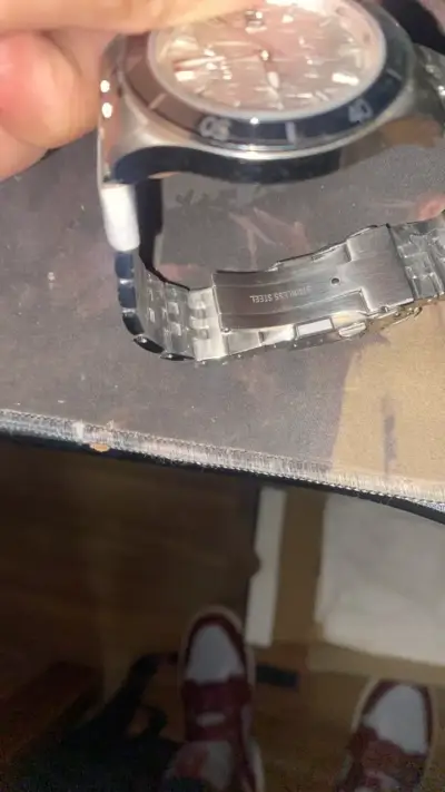 Reloj suizo de acero inoxidable - miniatura 6