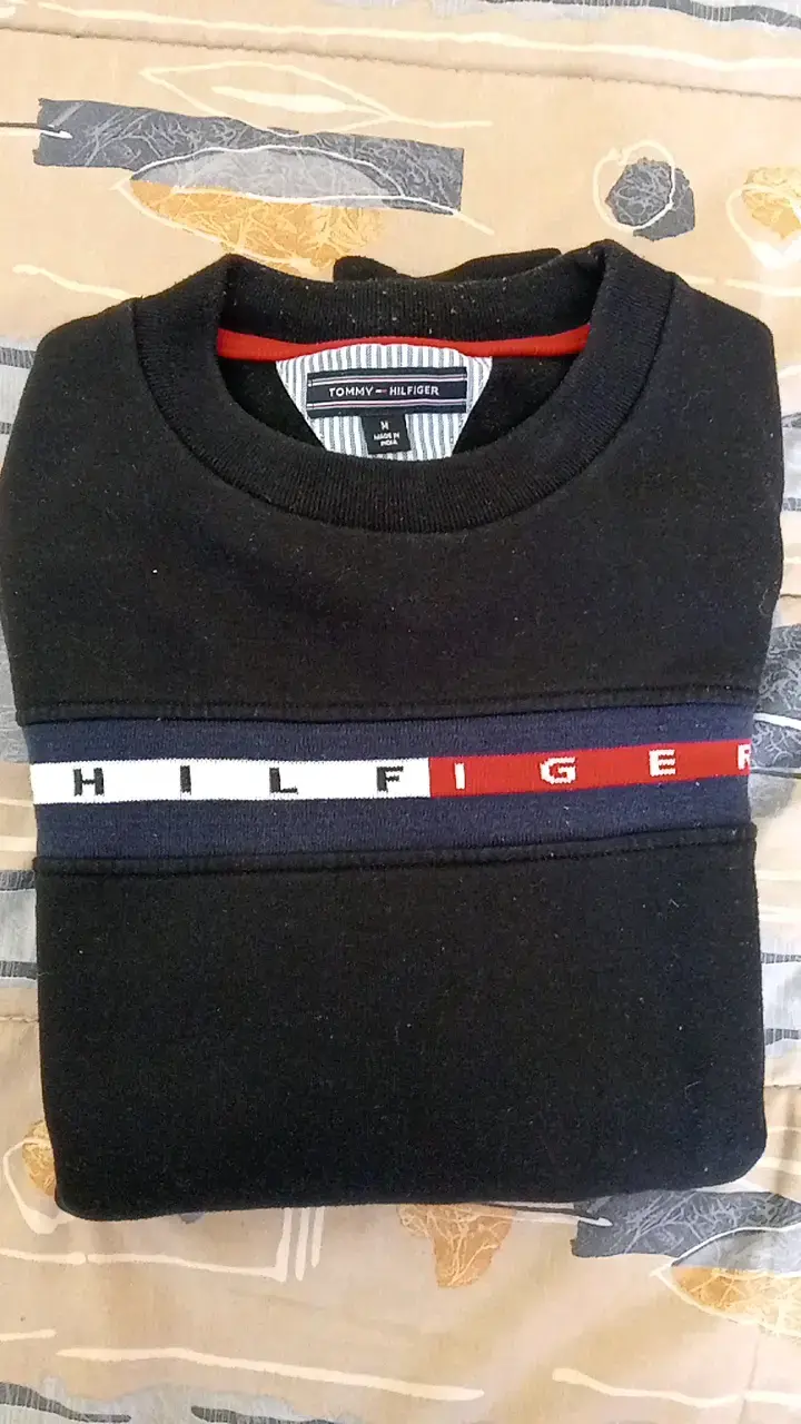 Polerón Tommy Hilfiger talla M - 1