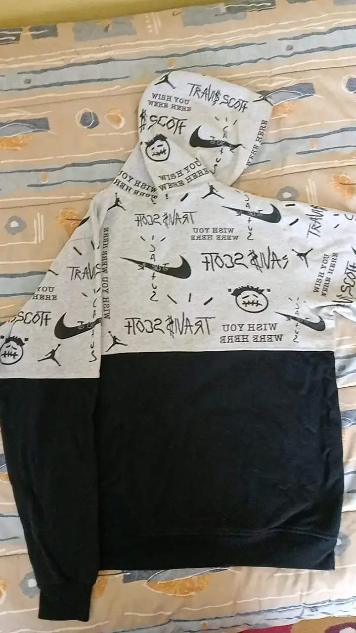 Polerón con capucha Nike estampado Travis Scott - 2