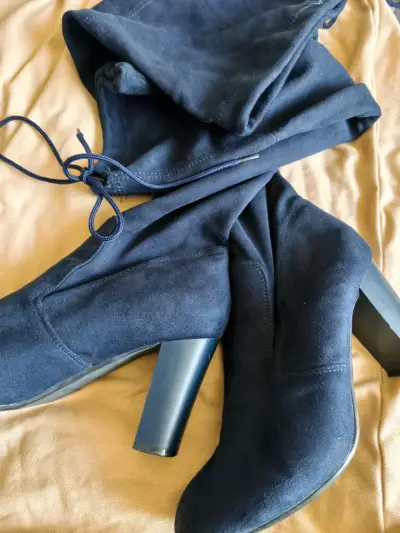 Botas altas de gamuza azul con tacón grueso - miniatura 1