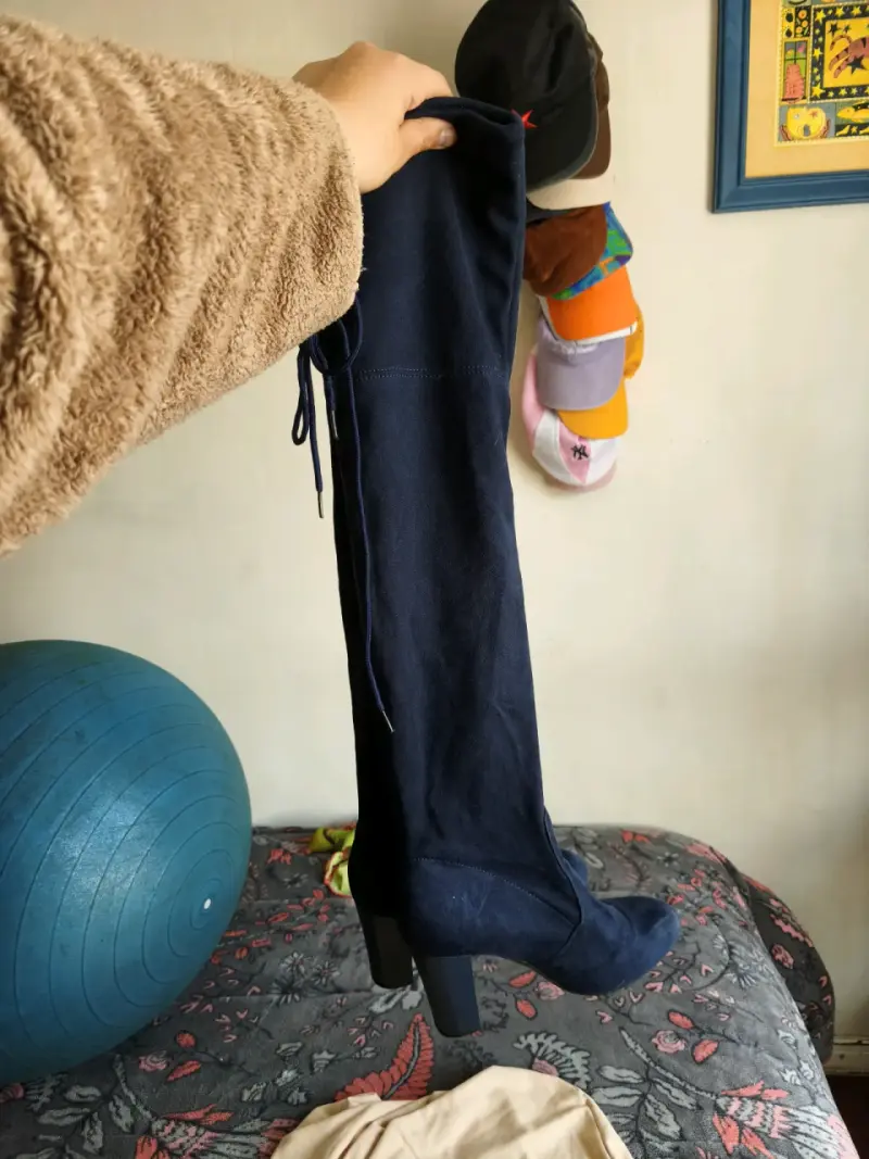 Botas altas de gamuza azul con tacón grueso - 2