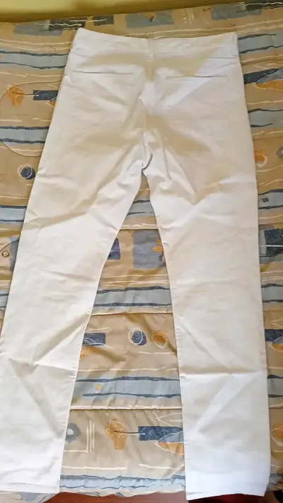 Pantalones blancos Talla 30/32 - miniatura 2