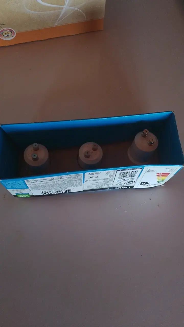 Pack de 3 ampolletas LED Dairo GU10 5.5W - 2
