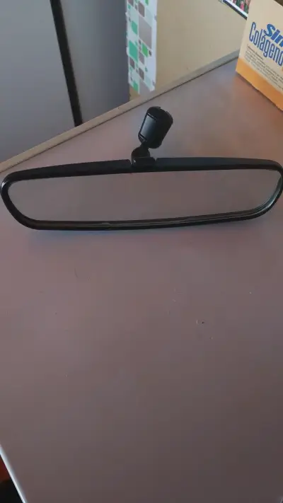 Espejo retrovisor interior para auto - miniatura 2