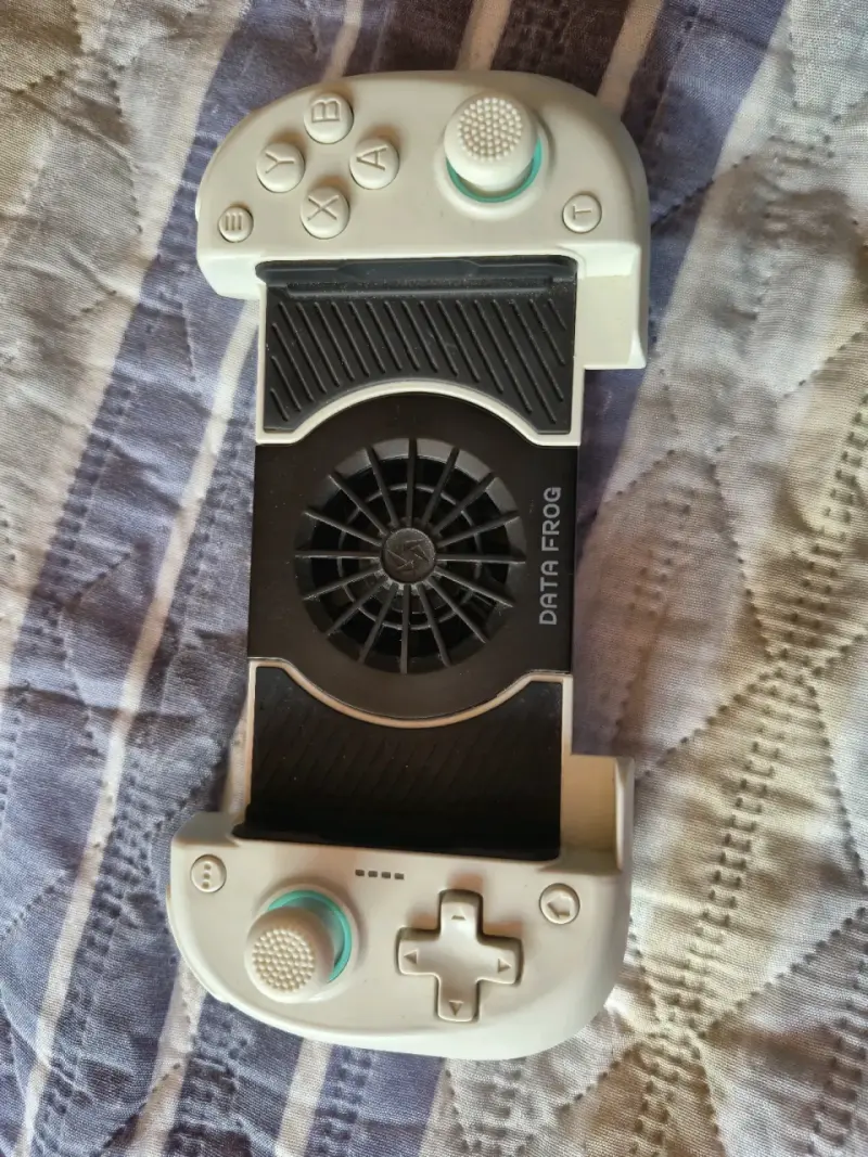Mando para teléfonos/PC con ventilador y Bluetooth - 1