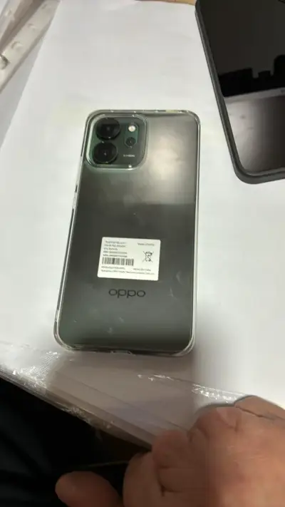 Smartphone OPPO Reno14 F 5G con 256GB de almacenamiento - miniatura 5
