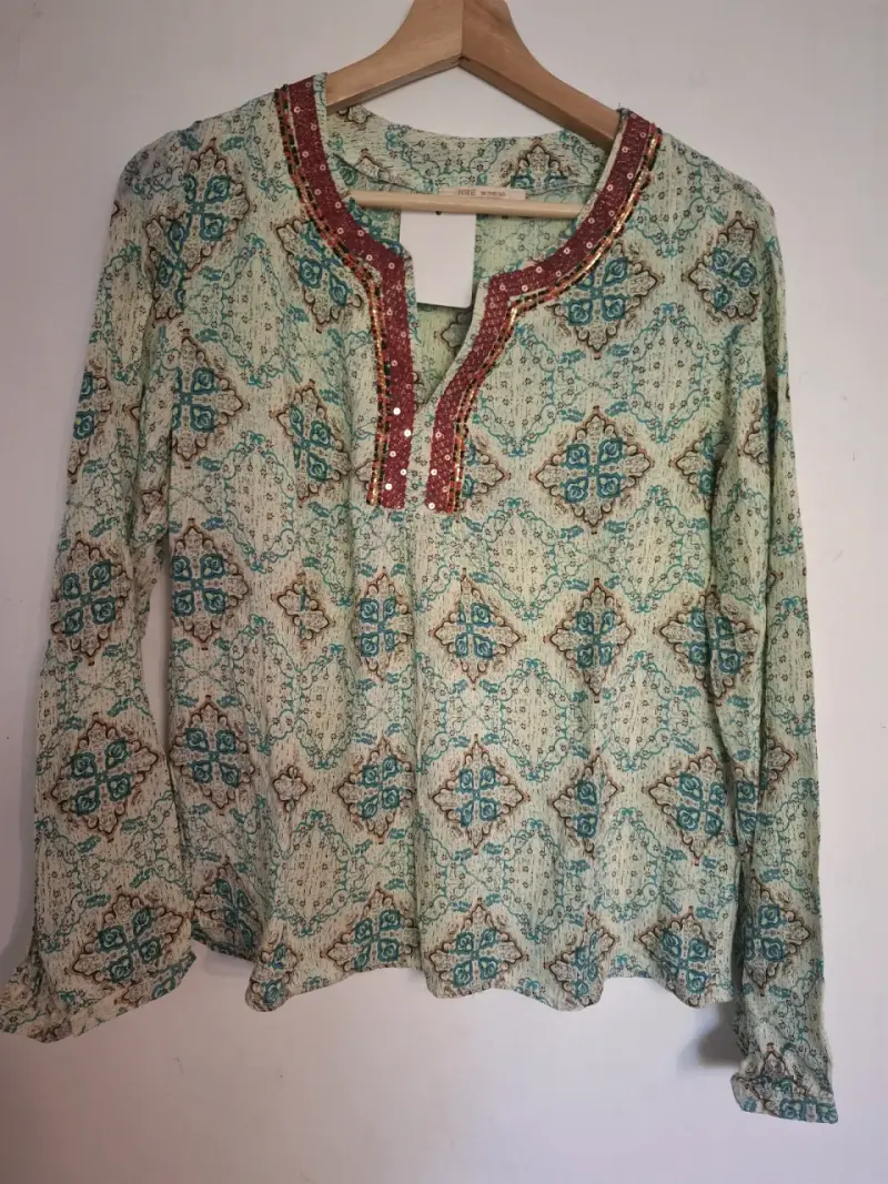 Blusa estampada bohemia con lentejuelas - 2