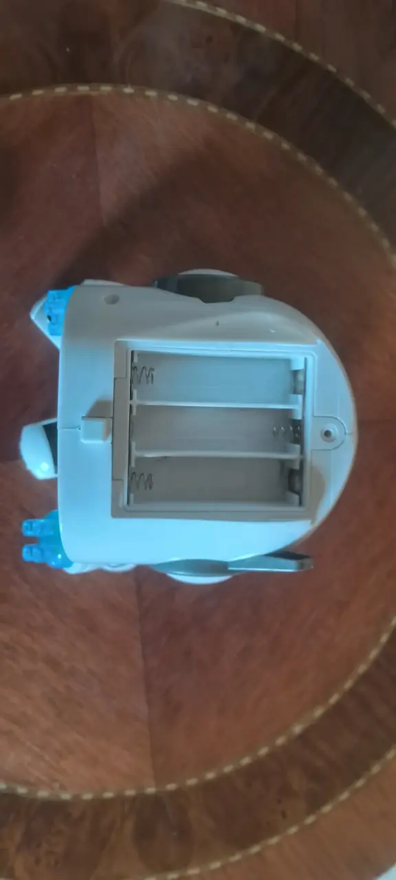 Robot juguete interactivo blanco con luces - 3