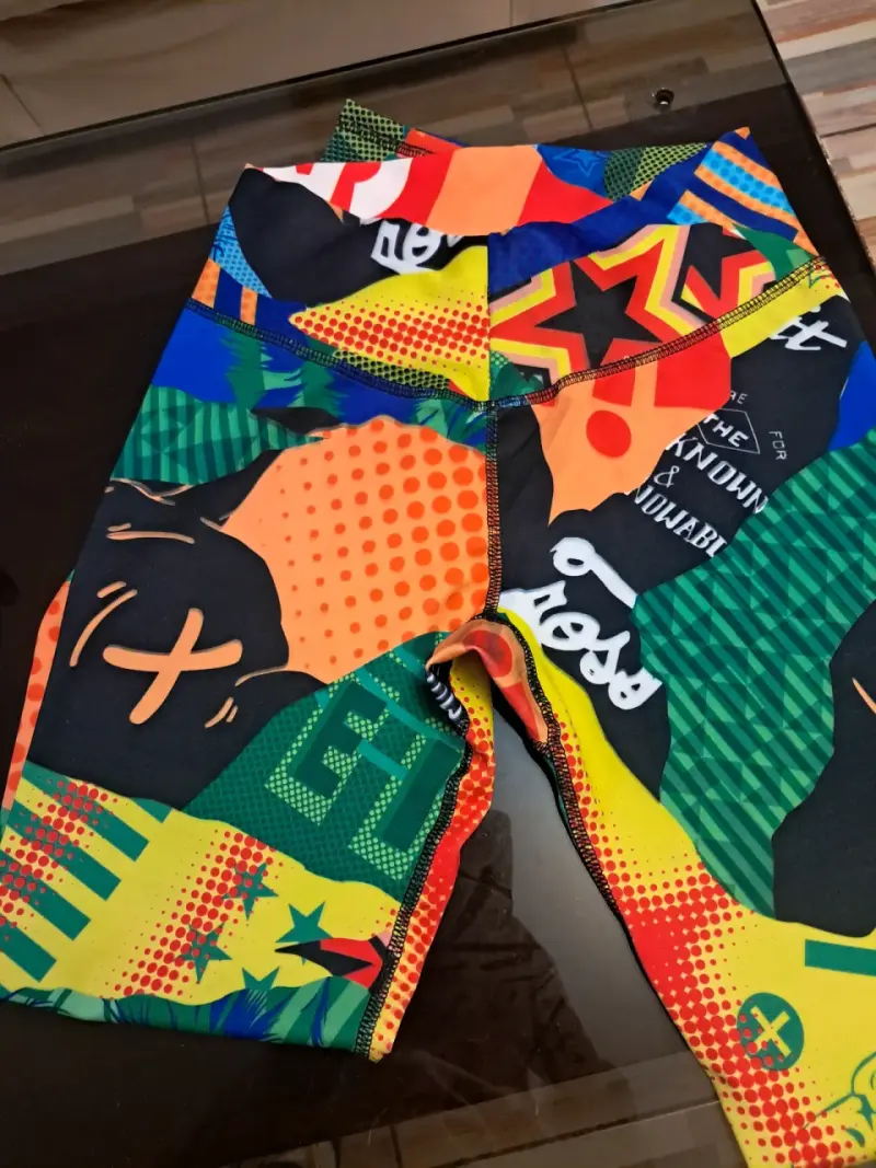 Calzas deportivas estampadas talla S - 4