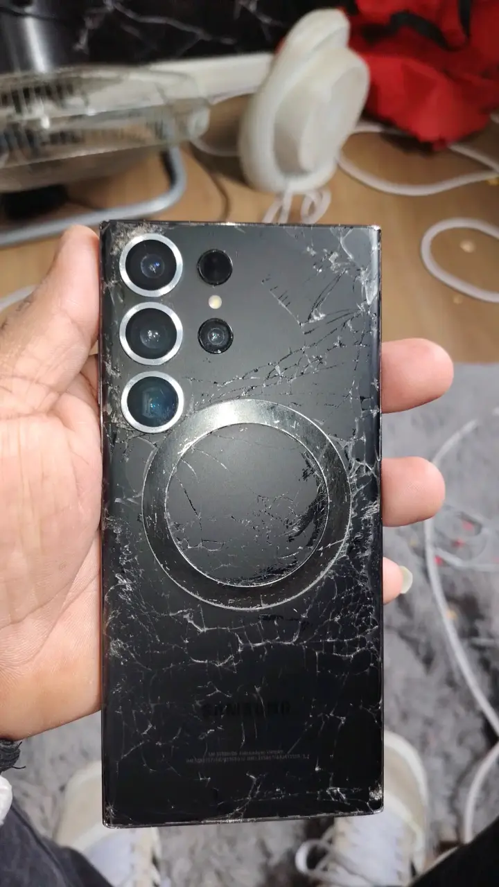 Smartphone Samsung S23 ultra - 2