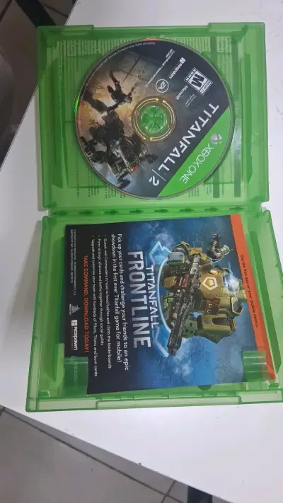 Juegos Xbox One Titanfall 2 y Resident Evil - miniatura 3