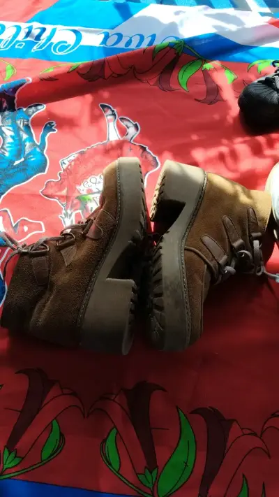 Botines de gamuza marrón con plataforma - miniatura 2