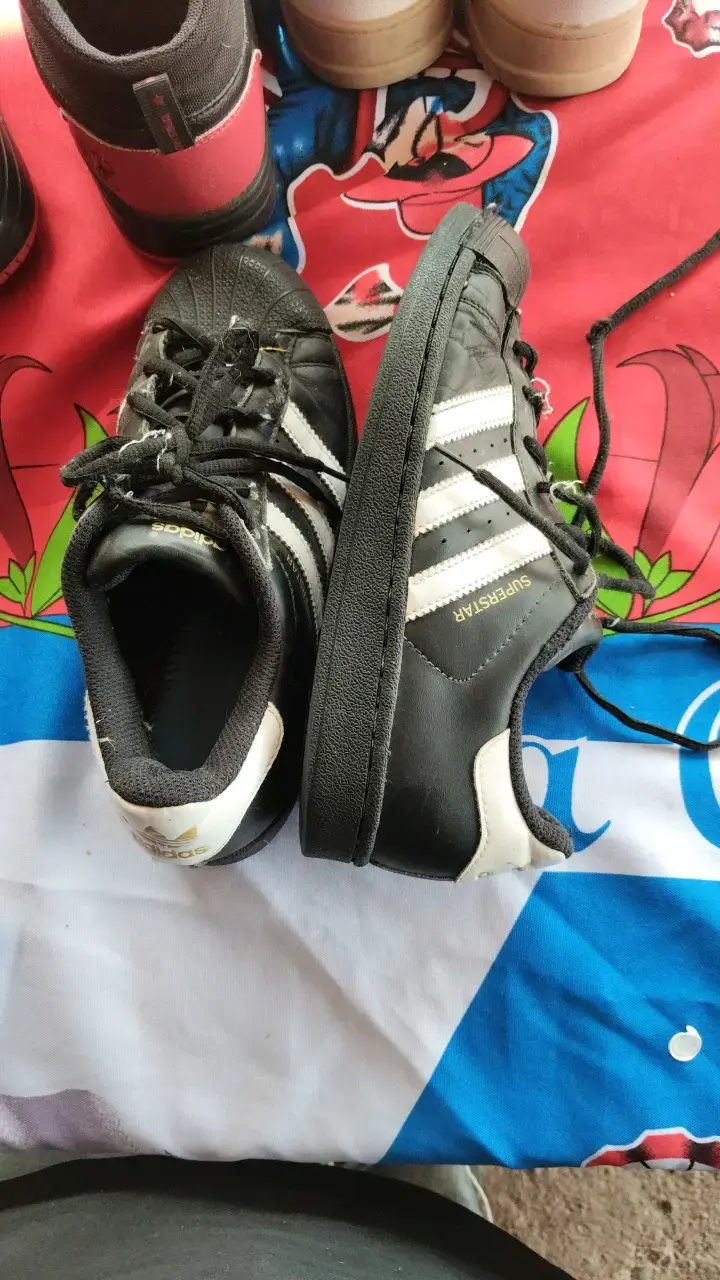 Zapatillas deportivas negras Adidas Superstar - 3