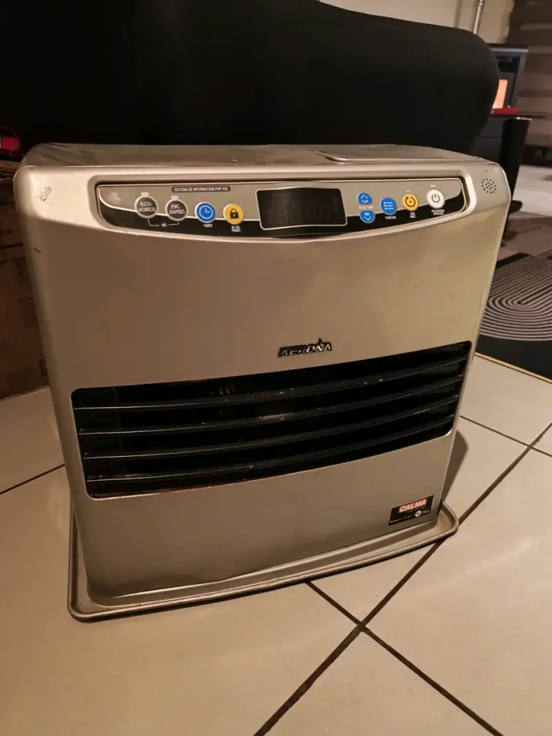 Calefactor parafina Kero 2600 con control digital