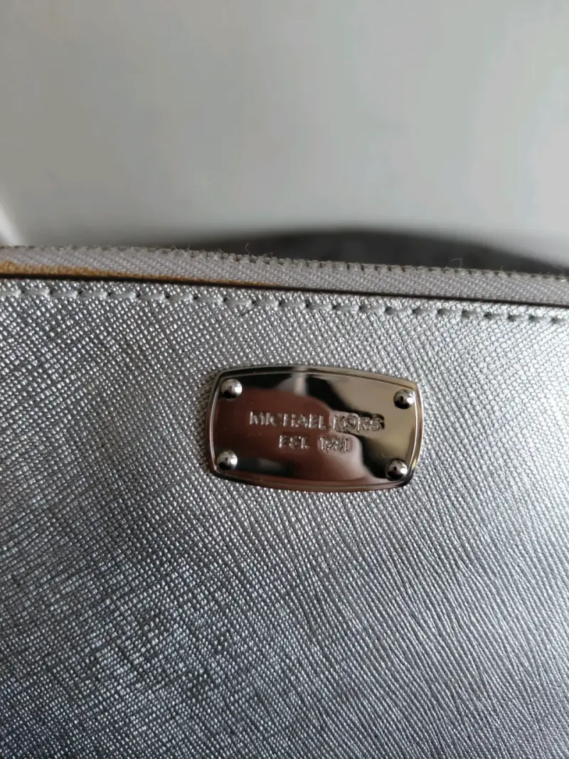 Cartera de mano plateada Michael Kors - 2