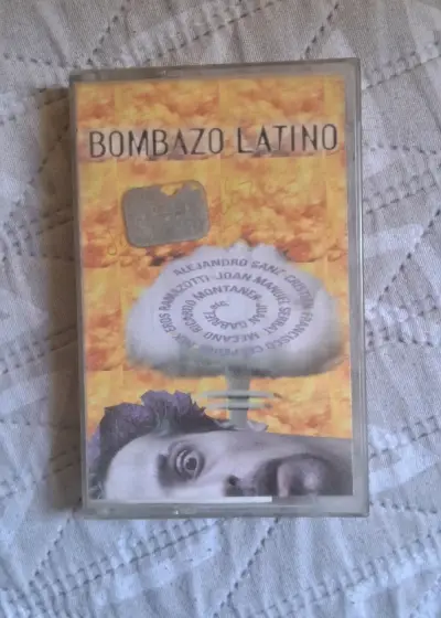 Cassette Bombazo Latino Varios Artistas - miniatura 1