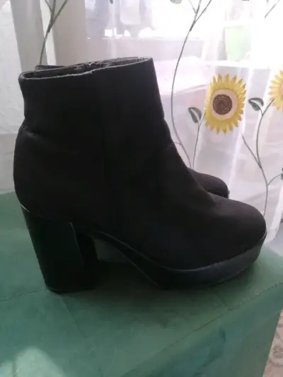 Botines de tacón alto negros para mujer - miniatura 2
