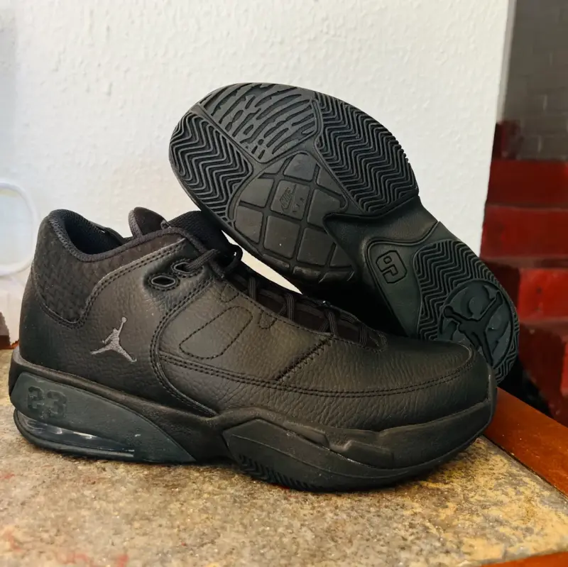 Zapatillas deportivas negras Jordan Max aura 3 - 1