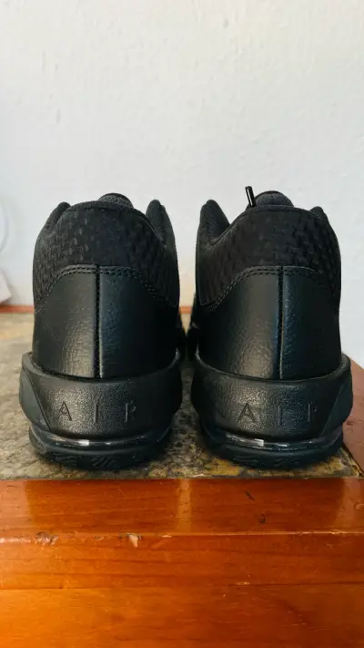 Zapatillas deportivas negras Jordan Max aura 3 - miniatura 3
