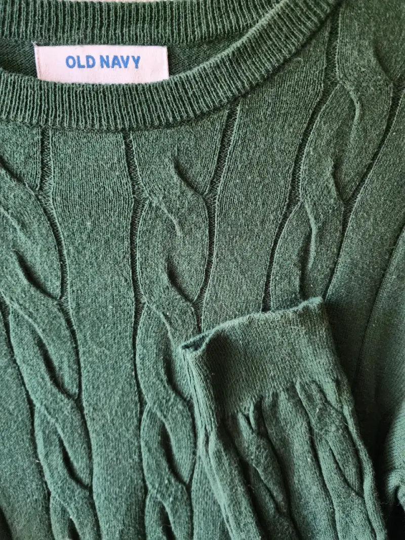 Suéter verde de punto trenzado Old Navy - 3