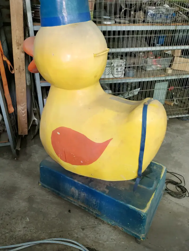 Juego mecánico infantil de pato amarillo - 3