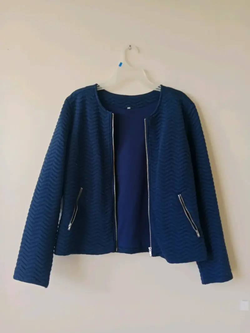 Chaqueta azul con cierre para mujer - 1
