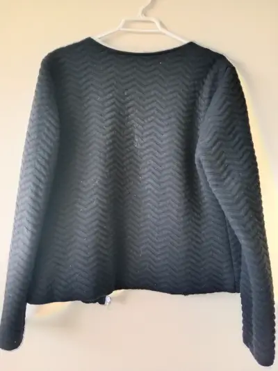 Chaqueta negra de punto con cierre - miniatura 2