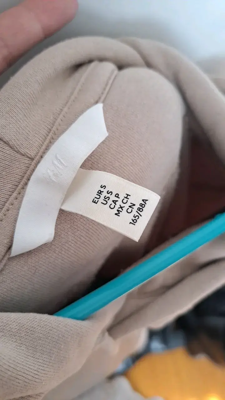 Polerón beige con capucha H&M - 3