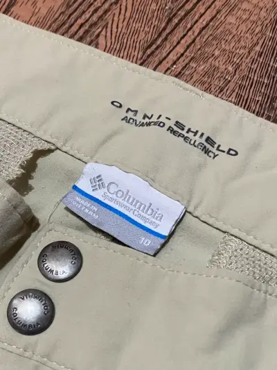 Pantalones cortos Columbia Omni-Shield beige - miniatura 2
