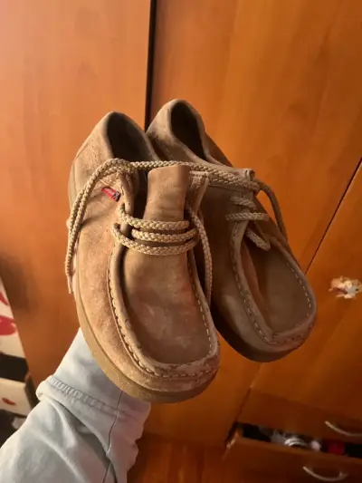 Zapato navajo huspuppies número 33 - miniatura 1
