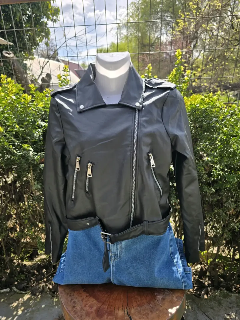 Chauqeta eco cuero - 1