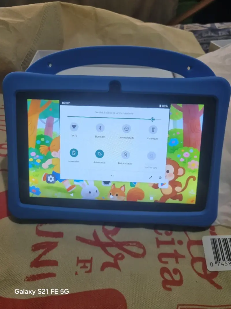 Tablet infantil NUEVA con funda protectora azul - 1