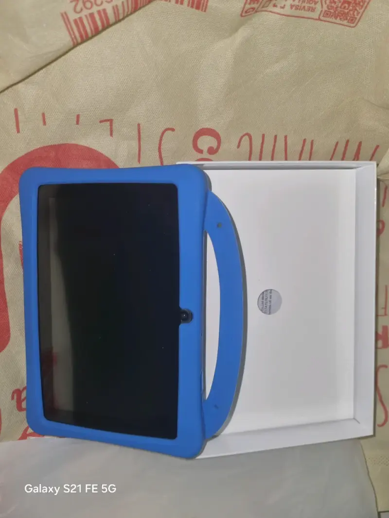 Tablet infantil NUEVA con funda protectora azul - 4