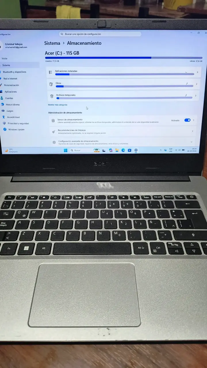 Notebook Acer con 115 GB de almacenamiento - 1