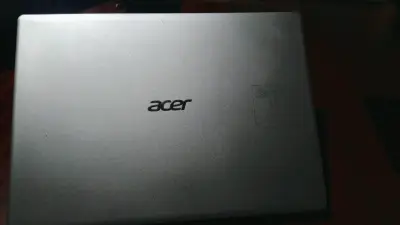 Notebook Acer con 115 GB de almacenamiento - miniatura 2