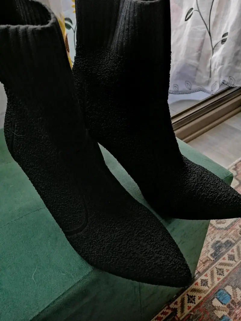Botines de tacón negro Evoque talla 40