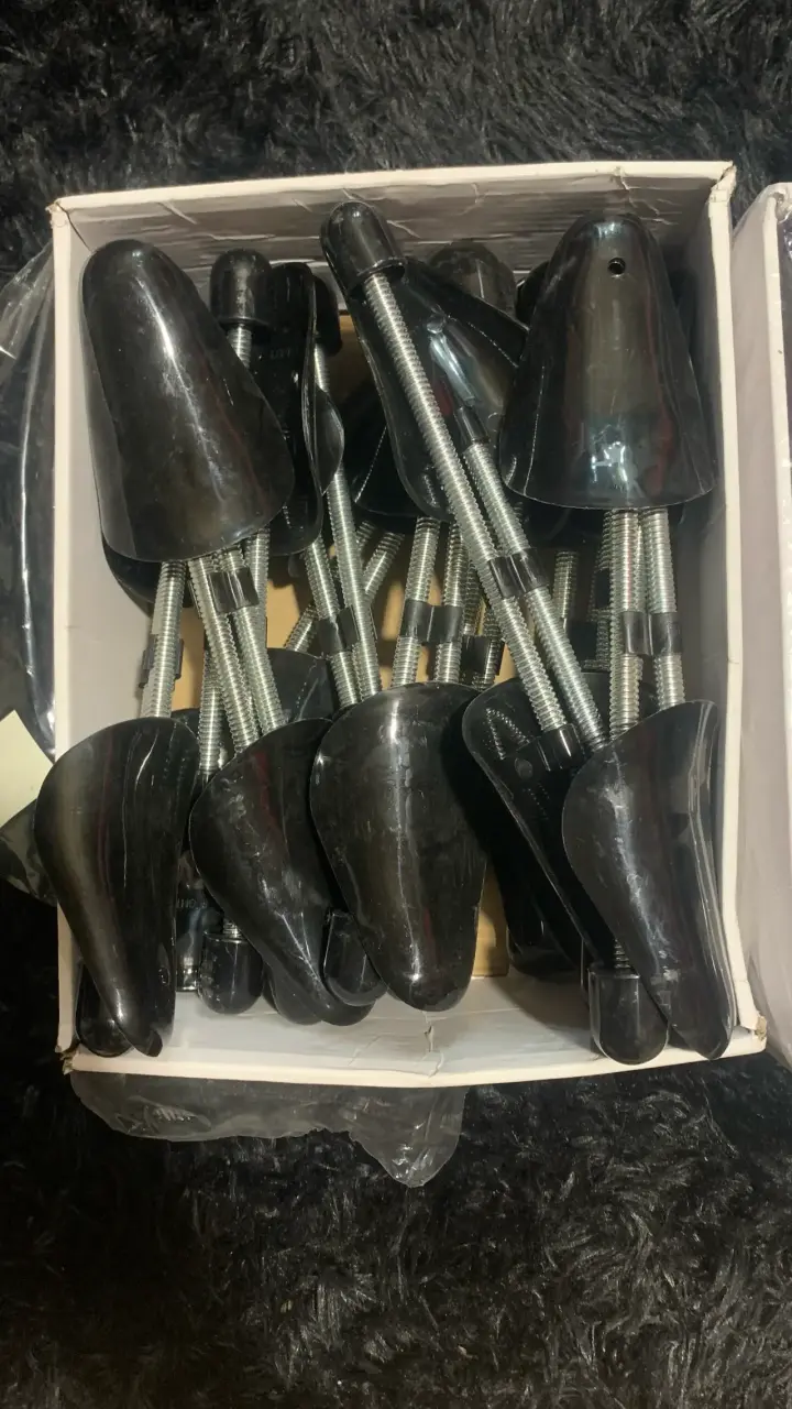 2 Cajas de hormadores de zapatilla talla pequeña - 2